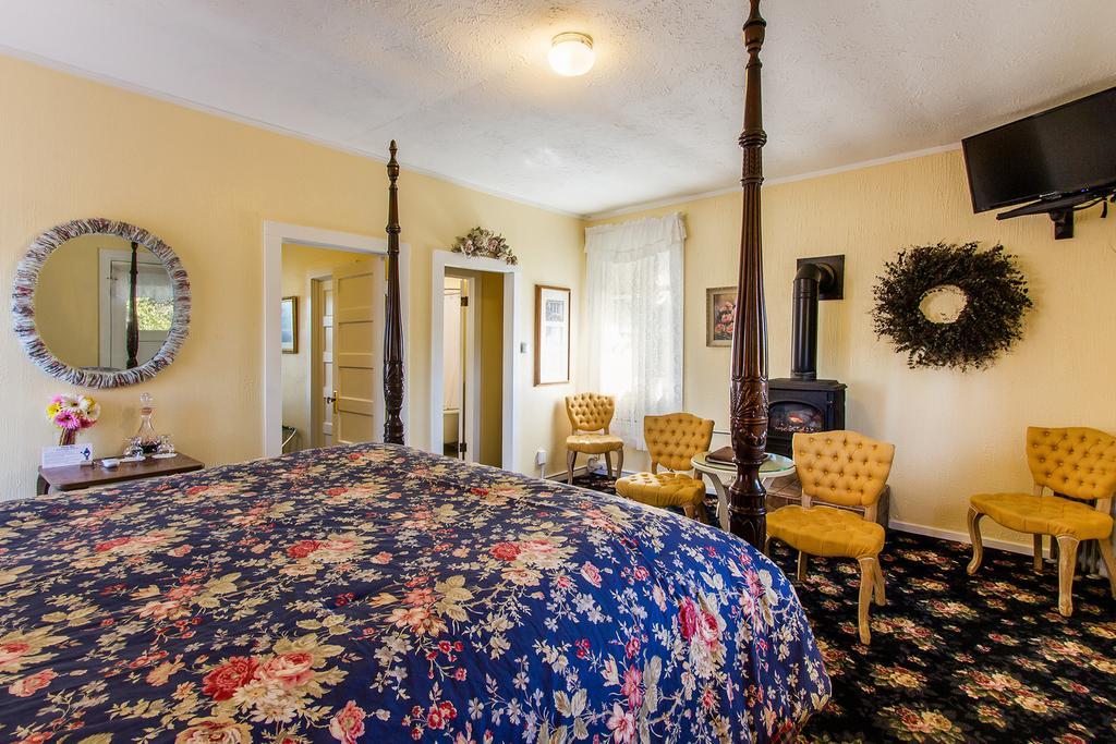 Shady Oaks Country Inn St. Helena Exterior photo