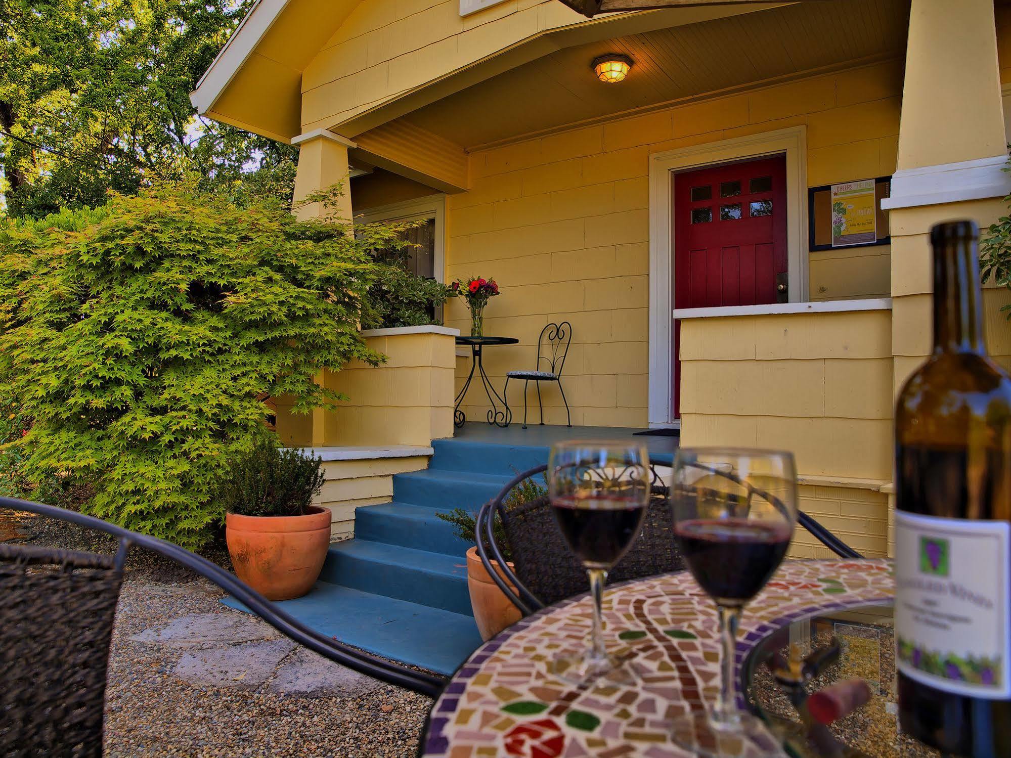 Shady Oaks Country Inn St. Helena Exterior photo